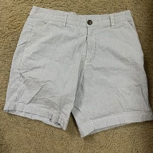 Chubbies size M sear sucker shorts